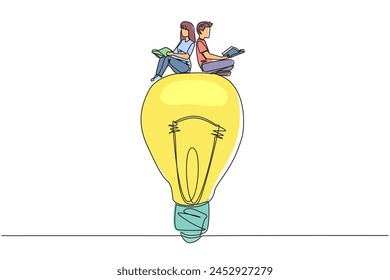 Línea continua dibujando personas sentadas en una gran bombilla. Lean con atención y seriedad. Metáfora buscando una idea brillante de libros científicos. Festival del libro. Ilustración vectorial de dibujo de una sola línea