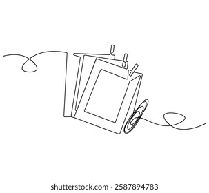 Continuous one line drawing of photo frame with clip. Single line drawing illustration of photo frame polaroid. Papper frame concept vector art. Doodle line illustration.
