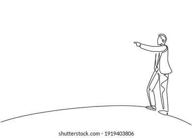 Continuous one line drawing of young handsome male worker pointing finger to his colleague. Success business manager minimalist concept. Trendy single line draw design vector graphic illustration