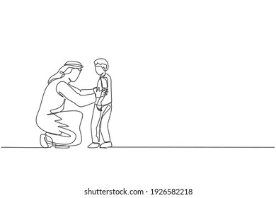 Continuous one line drawing young Arabian dad giving great advise to his son, talk together. Happy Islamic muslim parenting family concept. Dynamic single line graphic draw design vector illustration