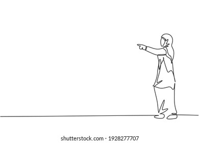 Continuous one line drawing young Arabic female worker pointing finger to direct her employee. Success business manager minimalist concept. Trendy single line draw design vector graphic illustration