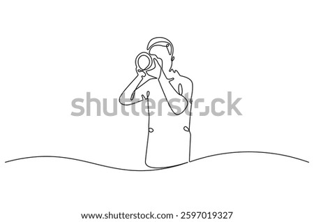 Continuous one line drawing of Young man taking photo with camera. Single line drawing illustration of Young man photographer. Photography concept vector art. Doodle line illustration. 

