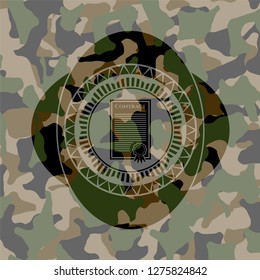 contract icon on camo pattern