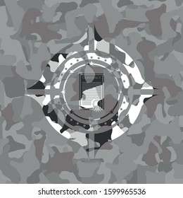 contract icon on grey camo texture