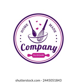 Logotipo circular de la cocina con el logotipo lindo de la cuchara