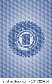 cooking pot icon inside blue badge with geometric pattern.