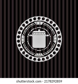 Kochtopf-Ikone in silberglänzendem Emblem. 