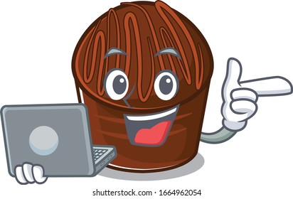 Cool Charakter Schokoladenkuchen, die mit Laptop arbeiten