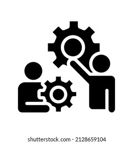 Coordination black glyph icon. Group project development. Cooperation for work. Professional partnership. Silhouette symbol on white space. Solid pictogram. Vector isolated illustration