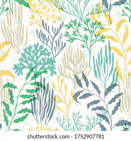 Coral polyps seamless pattern. Kelp laminaria seaweed algae background. Aquarium water plants summer vector design. Undersea reef flora pattern. Ocean depth undersea bottom coral reef flourish.