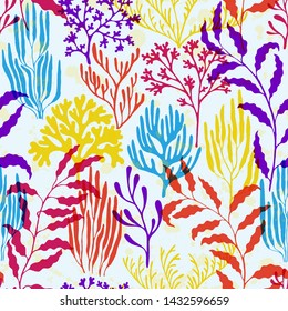Coral reef seamless pattern. Kelp laminaria seaweed algae background. Tropical coral reef bush silhouette elements. Marine water plants wallpaper vector graphics. Ocean bottom summer pattern.