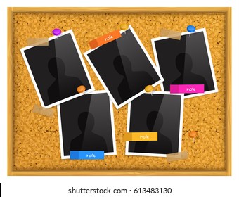 Tarjeta de aviso de corcho con marcos de foto, notas adhesivas, pasadores y cinta adhesiva. Vector.
