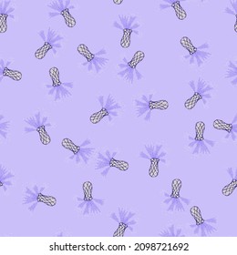 Kornblumen Muster nahtlos im Freehand-Stil. Frühlingsblumen auf buntem Hintergrund. Vektorgrafik für Stoffdrucke, Stoffe, Banner, Hintergründe und Wallpaper.
