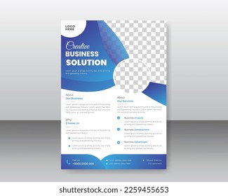 Corporate Flyer Design-Vorlage für Ihr Unternehmen mit abstrakten Formen und einer 4-Größe