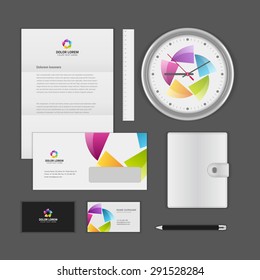 Vorlage für Unternehmensidentität mit Logotype. Vektorgrafik von Unternehmensobjekten