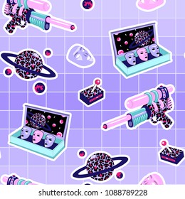 Kosmisches nahtloses Muster mit Patches - Laserpistolen, Alienmasken, Planeten, etc. violetter Hintergrund.