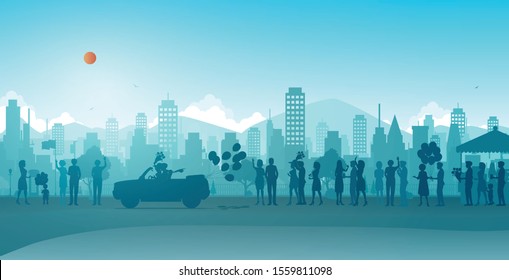 Couples drove off the wedding with many participants.