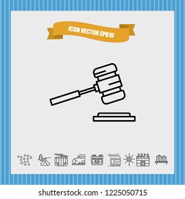 Court hammer icon vector