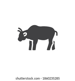 Cow side view vector icon. filled flat sign for mobile concept and web design. Cow animal glyph icon. Symbol, logo illustration. Vector graphics