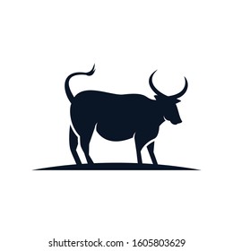 Cow vector icon illustration design