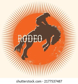 Símbolo vectorial del caballo salvaje Cowboy Rodeo. Silhouette de Cowboy montando un caballo salvaje sobre el sol rojo en símbolo de la ilustración de estilo plano aislado