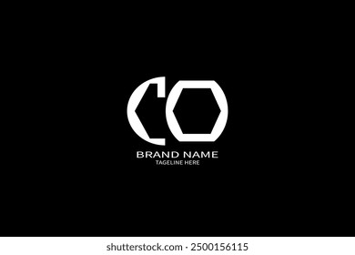 CP Letter Logo kreatives Design. CP einzigartiges Design. CP-Buchstabe Logo-Design auf schwarzem Hintergrund.