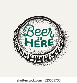 Cajón de frasco de cerveza de la artesanía con la inscripción de elaboración en estilo vintage. Dibujo grabado con letras en estilo hipster aislado en fondo de fondo. Elemento para afiche en bares y bares.