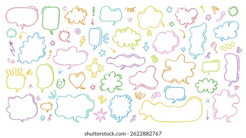 Caja de lápiz. Globo de marco de voz para texto. Crayon dibujado a mano globo de discurso. Marco de diálogo de línea de tiza. Caja de texto de garabato infantil pastel. Marcador de lápiz linda conversación en la nube. Bolso de burbuja del niño de la escritura a mano de Japón