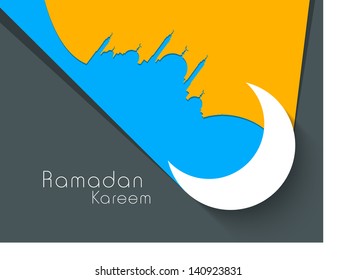 Kreativer Hintergrund für Ramadan Kareem mit Moschee und glänzendem Mond.