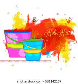 Cubos creativos llenos de colores sobre fondo colorido abstracto para el Festival Indio, celebración Happy Holi.