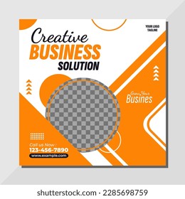 Plantilla para publicación de mensajes de soluciones empresariales creativas en redes sociales