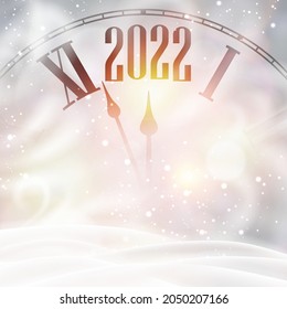 Manos de reloj creativas mostrando el 2022 año. Viento nevado de fondo nocturno con deriva de nieve. Ilustración vectorial de vacaciones.