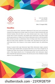 Plantilla de membrete de color creativo diseño de fondo poligonal