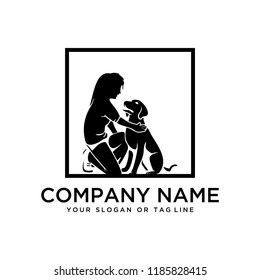 Creative design logo ideas training dogs on a white background become a brand symbol for your business, the concept of dog training icons