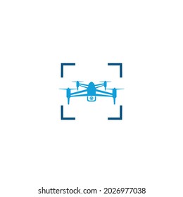 Creative Drone Logo mit Kamera, ideal für ein technologisches Unternehmen im Bereich der modernen Flugzeugindustrie.