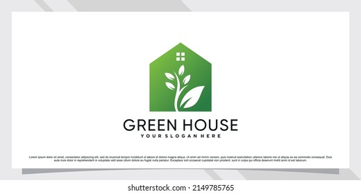 Diseño creativo del logotipo de la casa verde con el concepto de espacio negativo