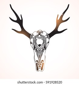 Ilustração desenhada à mão criativa do crânio de veado decorativo com design floral em estilo Boho.