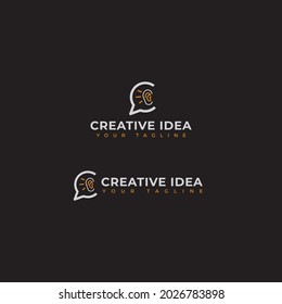 Idea creativa en icono de línea, Ilustración vectorial de la bombilla cerebral creativa, Símbolo de innovación, idea, mente, pensamiento, solución, educación