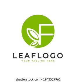 Logo Creativo De Letra Inicial B. Estilo lineal de forma circular enlazado con símbolo de hoja verde. Usable para logotipos empresariales, sanitarios, naturales y agrícolas. Elemento de plantilla Ideas de diseño de logotipo de vectores planos. Eps10