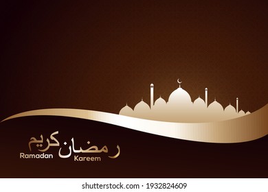 Caligrafía creativa islámica del texto Ramadan Kareem, mezquita dorada de fondo marrón