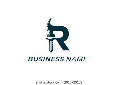 logotipo de diseño letra creativa R y martillo y uñas