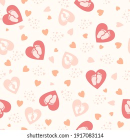 Geräumiger Hintergrund mit Herzen und Babyfüßen für Babydesign. Pastellfarben, rosafarbene Farbtöne. Vektorgrafik
