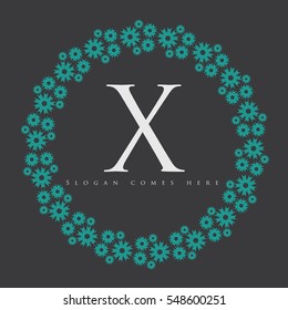 Creative Luxury Letter Logo; Simple and elegant floral design logo; Elegant linear luxury vector logo design