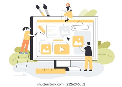 Pequeños diseñadores creativos cambiando la interfaz del sitio web. Pequeñas personas que cubren la pantalla de computadora con pintura y contenido digital ilustraciones vectoriales planas. Trabajo en equipo, concepto de desarrollo de marketing para banner