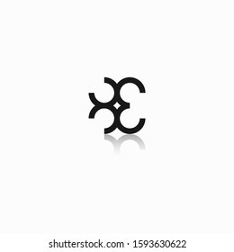 Diseño con logotipo Carta Mínima Creativa 83. Diseño del logo 83. 83 logo monogramo.