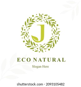 Creative Modern Initial j Letter with Circle Leaves Frame for Eco Friendly Fashion, Beauty Cosmetic, Make-up, Soap, Environment Consultant Service Business Logo Vector Ideendesign