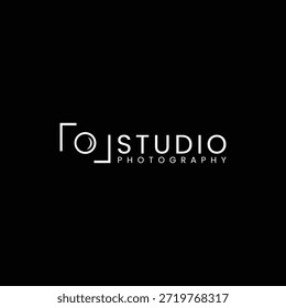 Ilustración vectorial de logotipo de Fotografía creativa con fondo negro.