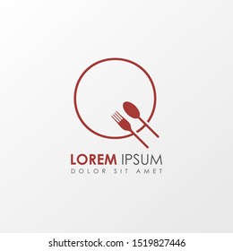 Creative Red Letter q Restaurant logo icon isolated on white background. Restaurant menu logo template with  fork and spoon symbol. Vector Illustration