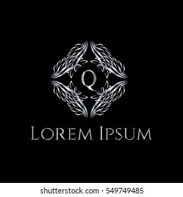 Creative silver Luxury Letter Logo. Q letter monogram for boutique, restaurant, hotel, fashion store (sign, symbol, icon, label, emblem). Wings silver frame. Angel wings  illustration