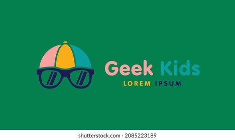 Creative und einzigartige griechische Logo-Konzept. Vorlage für das Logo von Geek People